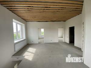 Дом 220м², 2-этажный, участок 6 сот.  