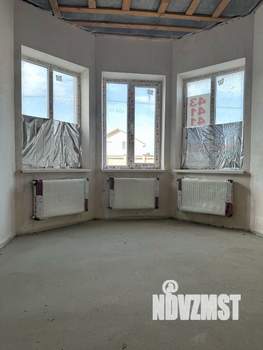 Коттедж 174м², 2-этажный, участок 6 сот.  