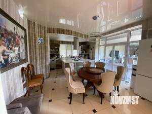 Дом 350м², 2-этажный, участок 6 сот.  