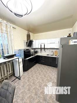 Дом 250м&sup2;, 3-этажный, участок 6 сот.  