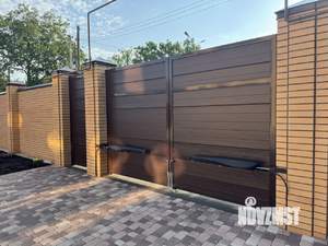 Дом 220м², 2-этажный, участок 6 сот.  