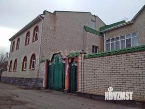Дом 1500м², 3-этажный, участок 18 сот.  