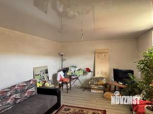 Дом 60м², 2-этажный, участок 6 сот.  