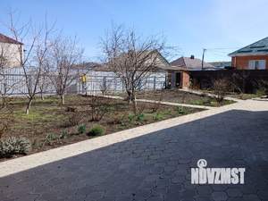 Дом 226м&sup2;, 2-этажный, участок 8 сот.  