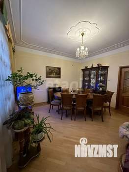 Дом 229м², 2-этажный, участок 5 сот.  