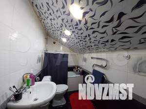 Дом 275м², 2-этажный, участок 6 сот.  