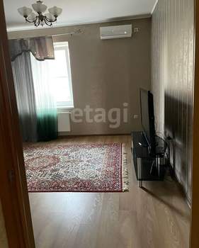 Дом 330м², 3-этажный, участок 6 сот.  