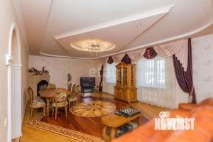 Дом 207м², 2-этажный, участок 2 сот.  