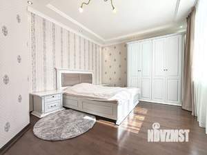 Дом 417м², 3-этажный, участок 7 сот.  