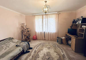 Дом 270м², 2-этажный, участок 10 сот.  