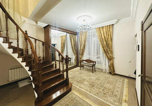 Дом 211м², 2-этажный, участок 3 сот.  