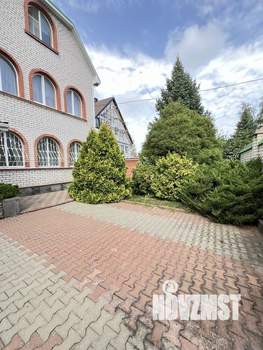 Дом 750м², 3-этажный, участок 10 сот.  