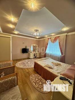 Дом 372м², 3-этажный, участок 8 сот.  