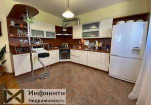 Дом 201м², 2-этажный, участок 5 сот.  
