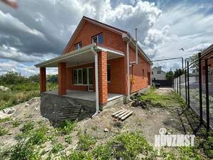 Дом 140м², 2-этажный, участок 3 сот.  