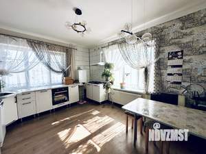 Дом 199м², 2-этажный, участок 7 сот.  