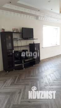 Дом 231м&sup2;, 2-этажный, участок 9 сот.  