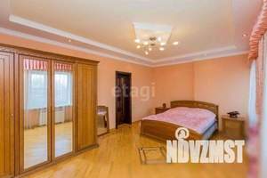 Дом 207м², 2-этажный, участок 2 сот.  