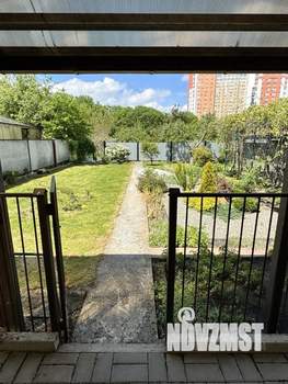 Дом 319м&sup2;, 3-этажный, участок 10 сот.  