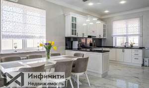 Дом 240м², 2-этажный, участок 15 сот.  