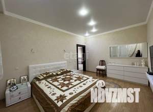 Дом 330м², 3-этажный, участок 10 сот.  