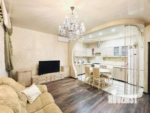 Дом 300м&sup2;, 2-этажный, участок 8 сот.  