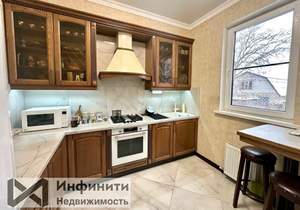 Дача 251м², 3-этажный, участок 6 сот.  