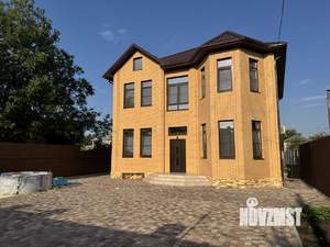 Дом 220м², 2-этажный, участок 6 сот.  