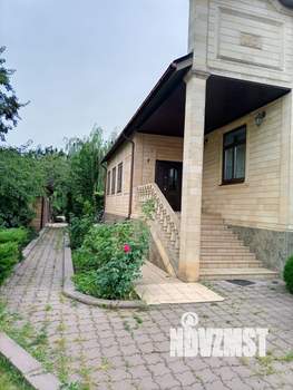 Дом 410м², 2-этажный, участок 17 сот.  