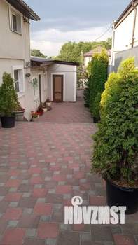 Дом 250м², 2-этажный, участок 6 сот.  