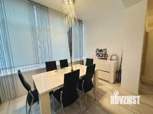 Дом 190м&sup2;, 3-этажный, участок 5 сот.  