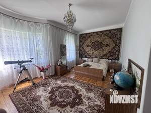 Дом 327м², 3-этажный, участок 8 сот.  
