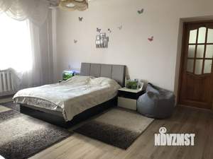 Дом 450м², 3-этажный, участок 10 сот.  
