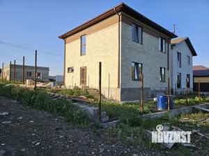 Дом 185м², 2-этажный, участок 4 сот.  