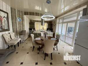 Дом 350м², 2-этажный, участок 6 сот.  