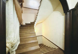 Дом 300м&sup2;, 2-этажный, участок 8 сот.  