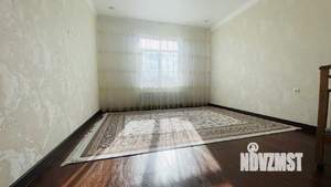 Дом 220м², 2-этажный, участок 6 сот.  