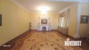 Дом 360м&sup2;, 3-этажный, участок 8 сот.  