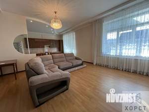 Дом 194м², 2-этажный, участок 11 сот.  