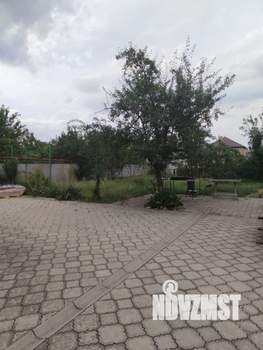 Дом 180м², 2-этажный, участок 10 сот.  