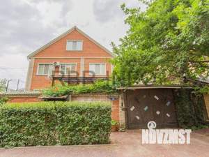 Дом 450м², 3-этажный, участок 10 сот.  