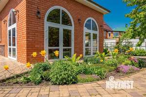 Дом 377м², 2-этажный, участок 12 сот.  