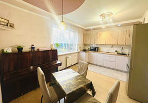 Дом 130м², 2-этажный, участок 4 сот.  