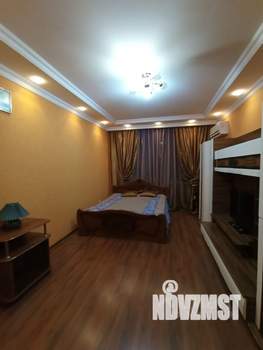 1-к квартира, посуточно, 43м2, 8/9 этаж