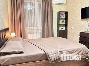 1-к квартира, посуточно, 40м2, 10/17 этаж