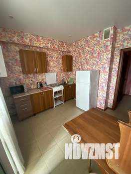 1-к квартира, посуточно, 39м2, 3/10 этаж
