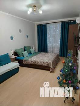 1-к квартира, посуточно, 40м2, 11/16 этаж