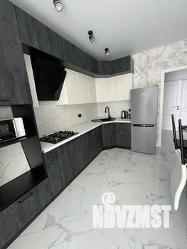 1-к квартира, посуточно, 44м2, 7/24 этаж