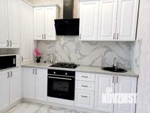 1-к квартира, посуточно, 37м2, 13/18 этаж