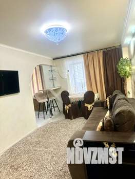 3-к квартира, посуточно, 60м2, 1/5 этаж